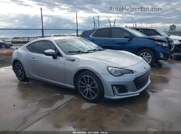 JF1ZCAC14H8600788 2017 SUBARU BRZ Silver Widok wnętrza z tyłu
