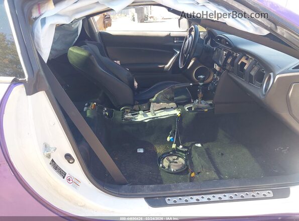 JF1ZCAC14K9601263 2019 SUBARU BRZ Фиолетовый Вид салона спереди