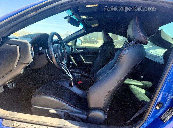 JF1ZCAC15L9703592 2020 SUBARU BRZ Blue Vista interior delantera