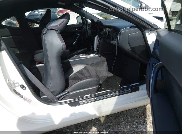 JF1ZCAC1XJ9602870 2018 SUBARU BRZ White 