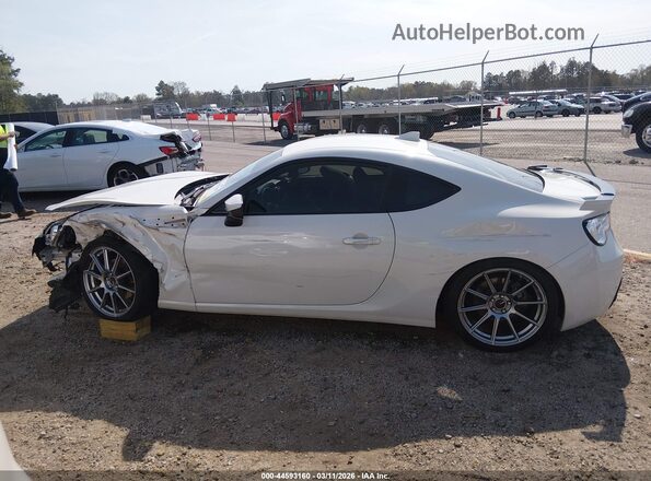 JF1ZCAC1XJ9602870 2018 SUBARU BRZ White 