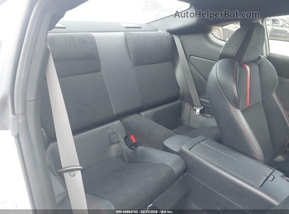 JF1ZDBE11R9702092 2024 SUBARU BRZ White VIN კოდის სტიკერის ხედი