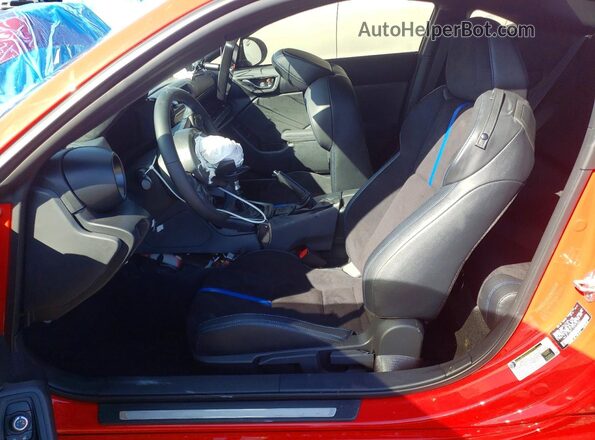 JF1ZDBS13S9702945 2025 SUBARU BRZ Красный Вид салона спереди