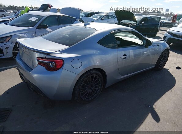 JF1ZNAA11H9710740 2017 TOYOTA 86 Silver 