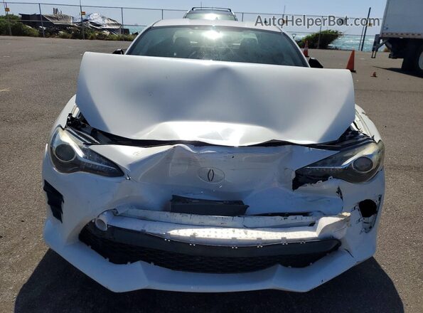 JF1ZNAA16H9703749 2017 TOYOTA 86 White წინა ხედი
