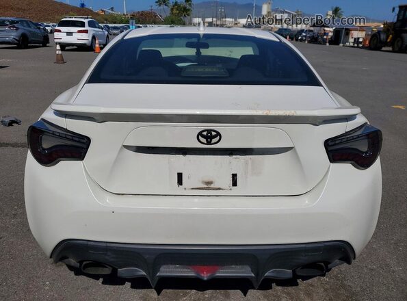 JF1ZNAA16H9703749 2017 TOYOTA 86 White უკანა ხედი