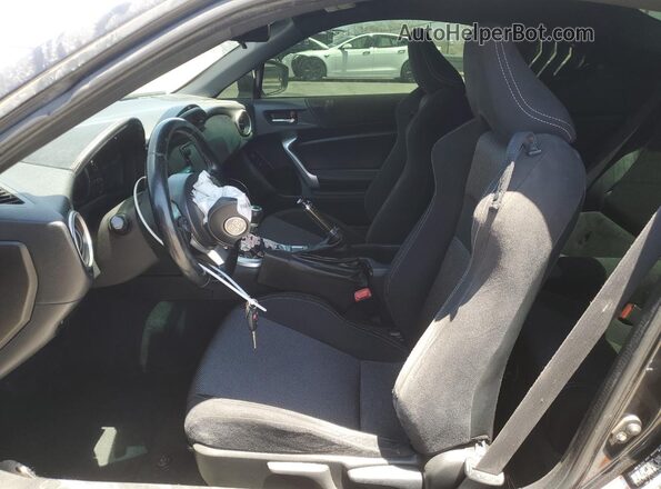 JF1ZNAA18H9704854 2017 TOYOTA 86 Серый Вид салона спереди