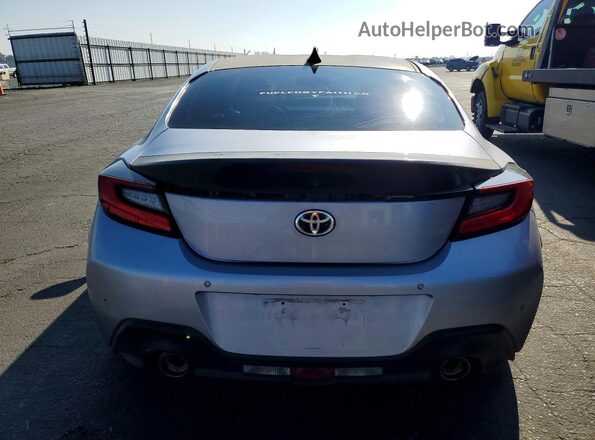 JF1ZNBC1XP8753710 2023 TOYOTA GR86 Silver უკანა ხედი