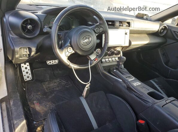 JF1ZNBE18R8753642 2024 TOYOTA GR White Dashboard view