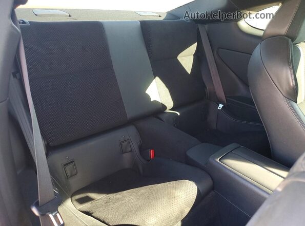 JF1ZNBF15P8763511 2023 TOYOTA GR Red Vista de los asientos traseros