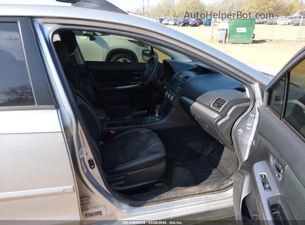 JF2GPABC4H8230825 2017 SUBARU CROSSTREK Silver Widok wnętrza z przodu