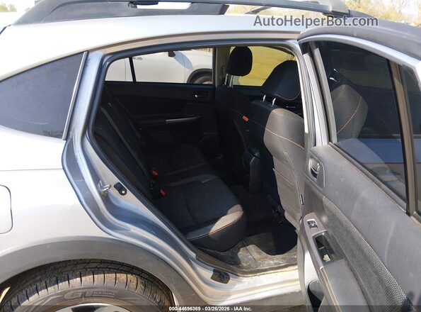 JF2GPABC4H8230825 2017 SUBARU CROSSTREK Silver Widok naklejki z numerem VIN