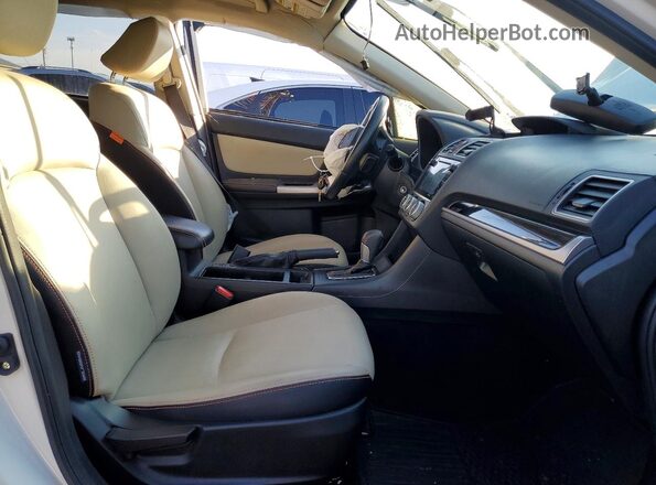 JF2GPAKC1GH200664 2016 SUBARU CROSSTREK White Вид салону спереду