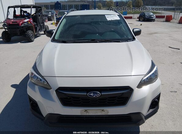 JF2GTAAC7JH333031 2018 SUBARU CROSSTREK Yellow Vista interior trasera