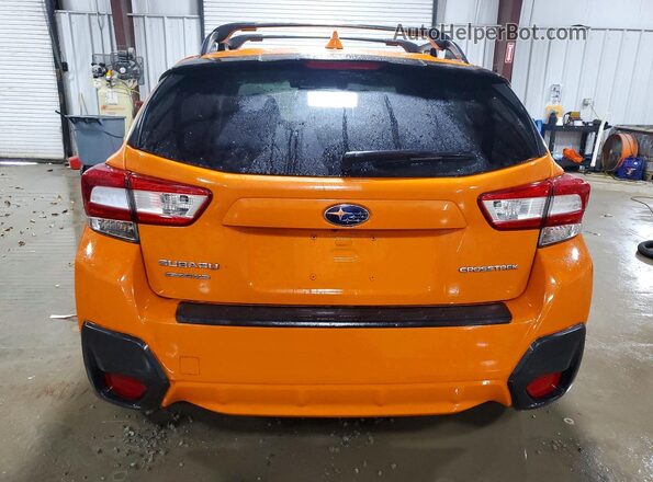 JF2GTADC7JH297143 2018 SUBARU CROSSTREK Оранжевый Вид сзади
