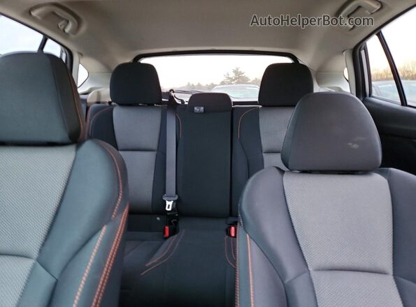 JF2GTAEC0M8284012 2021 SUBARU CROSSTREK Серебряный Вид задних сидений