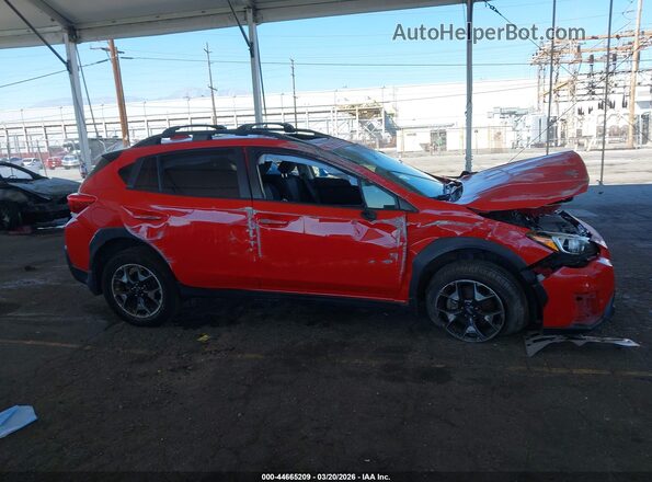 JF2GTAEC4LH255806 2020 SUBARU CROSSTREK Red Սալոնի հետևի տեսք