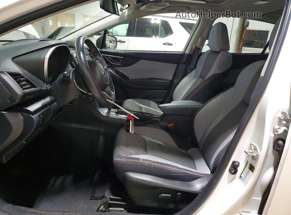 JF2GTAEC6MH394093 2021 SUBARU CROSSTREK Белый Вид салона спереди