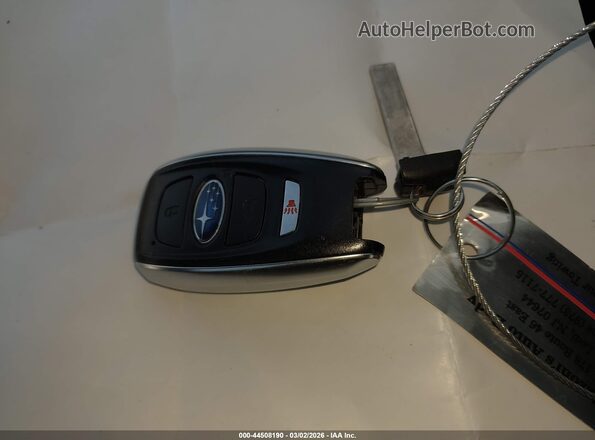 JF2GTAMC3J8274197 2018 SUBARU CROSSTREK Серый Вид панели приборов