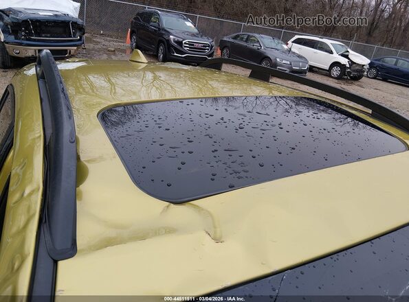 JF2GTHMCXMH244126 2021 SUBARU CROSSTREK Yellow Front view