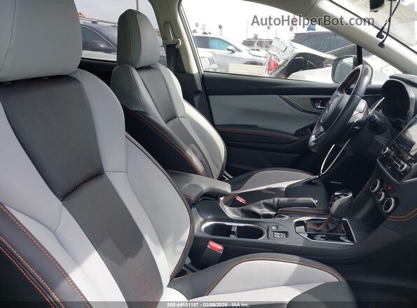 JF2GTHNC3MH666754 2021 SUBARU CROSSTREK White Вид салону спереду