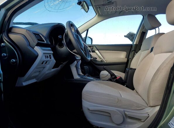 JF2SJABC0GH486390 2016 SUBARU FORESTER 2.5 Gray Front interior view