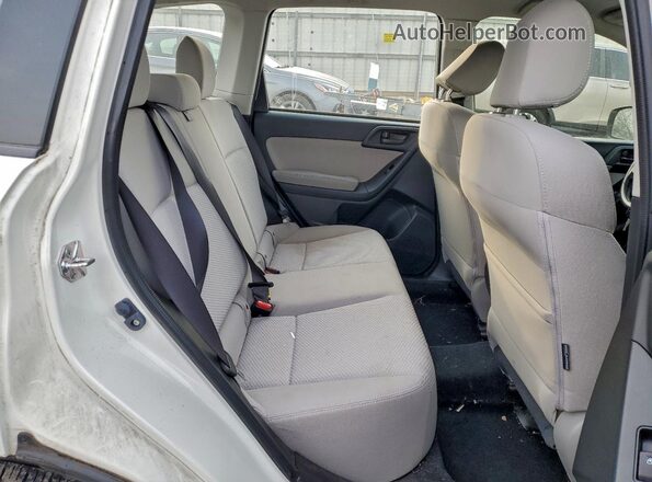JF2SJABC5GH539469 2016 SUBARU FORESTER 2.5 White Rear interior view