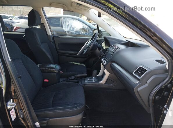 JF2SJABC9JH538073 2018 SUBARU FORESTER 2.5 Black Սալոնի դիմացի տեսք