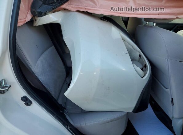 JF2SJADC8GH431537 2016 SUBARU FORESTER 2.5 White Հետևի նստատեղերի տեսք