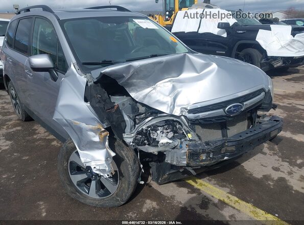 JF2SJAEC2JH515455 2018 SUBARU FORESTER 2.5 Silver Front view