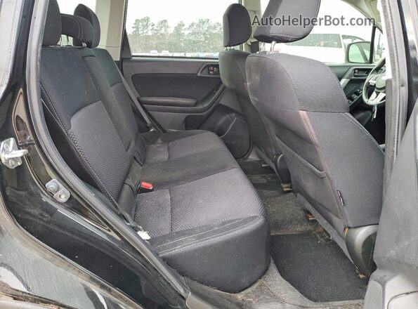 JF2SJAEC6HH405387 2017 SUBARU FORESTER 2.5 Black Rear interior view