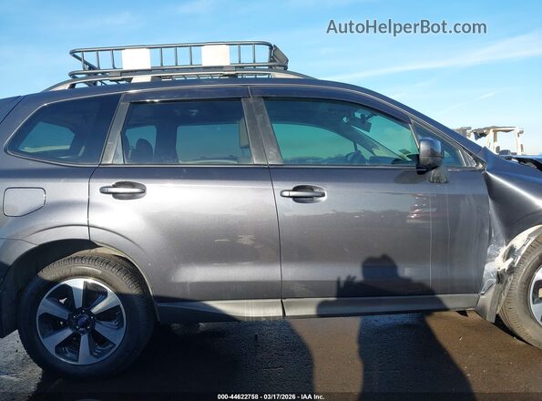 JF2SJAEC9JH584000 2018 SUBARU FORESTER 2.5 Gray 