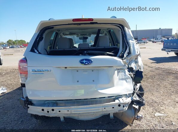 JF2SJAGC0HH570543 2017 SUBARU FORESTER 2.5 White 