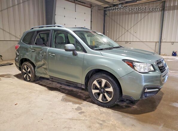 JF2SJAGC4HH472521 2017 SUBARU FORESTER 2.5 Green Front right