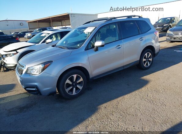 JF2SJAGC5HH430892 2017 SUBARU FORESTER 2.5 Silver Передня ліва чверть
