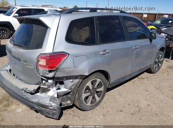 JF2SJAGC6HH577304 2017 SUBARU FORESTER 2.5 Серый Задняя правая четверть