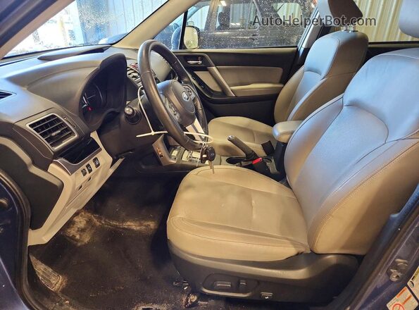 JF2SJAJC3HH463933 2017 SUBARU FORESTER 2.5 Синий Вид салона спереди