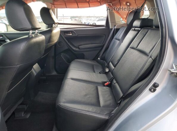 JF2SJAXC1GH434422 2016 SUBARU FORESTER 2.5I TO Silver უკანა სალონის ხედი