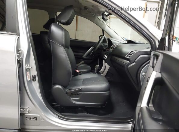 JF2SJAXC3GH426743 2016 SUBARU FORESTER 2.5I TO Silver Vista interior delantera