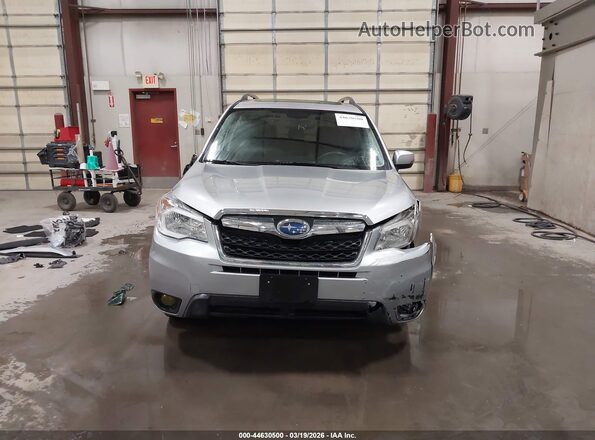 JF2SJAXC3GH426743 2016 SUBARU FORESTER 2.5I TO Silver Vista interior trasera