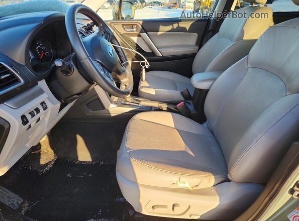 JF2SJAXC9GH407324 2016 SUBARU FORESTER 2.5I TO Зеленый Вид салона спереди