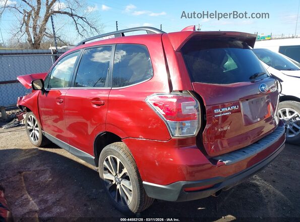 JF2SJGEC8HH556315 2017 SUBARU FORESTER2. Red 
