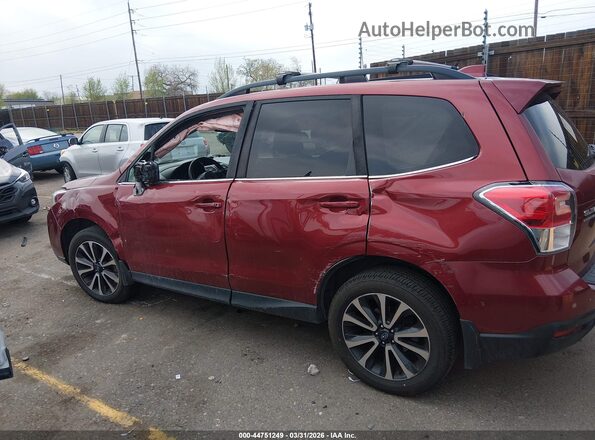 JF2SJGECXHH427055 2017 SUBARU FORESTER2. Red 