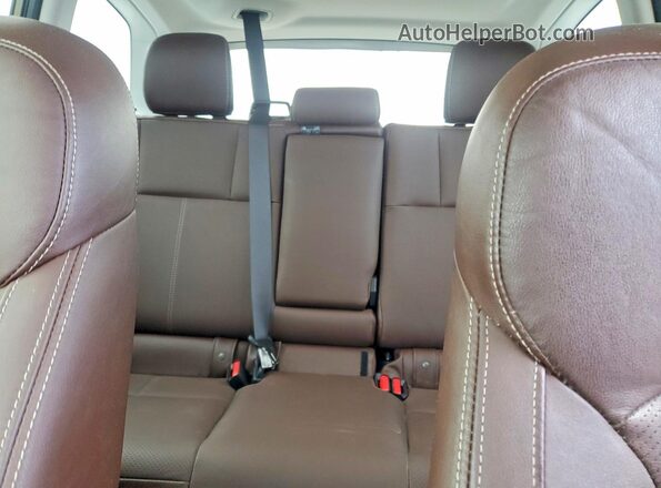 JF2SJGWC9HH545306 2017 SUBARU FORESTER2. Tan Rear seats view