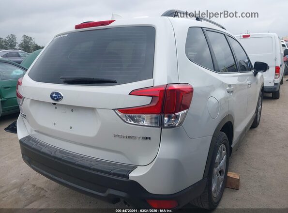 JF2SKADC4MH583517 2021 SUBARU FORESTER White 