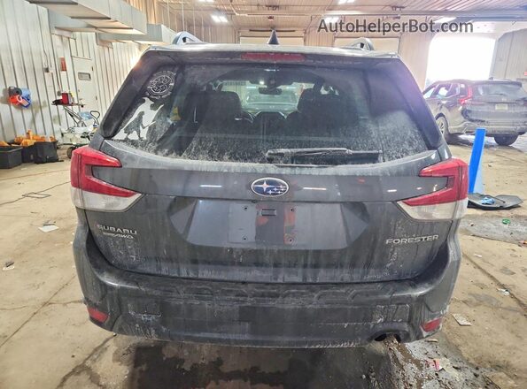 JF2SKAEC0NH511472 2022 SUBARU FORESTER Charcoal Rear view