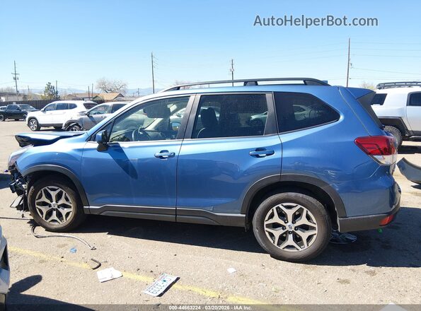JF2SKAFC3MH462636 2021 SUBARU FORESTER Blue 