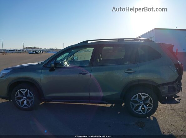 JF2SKAGC8KH508313 2019 SUBARU FORESTER Green 