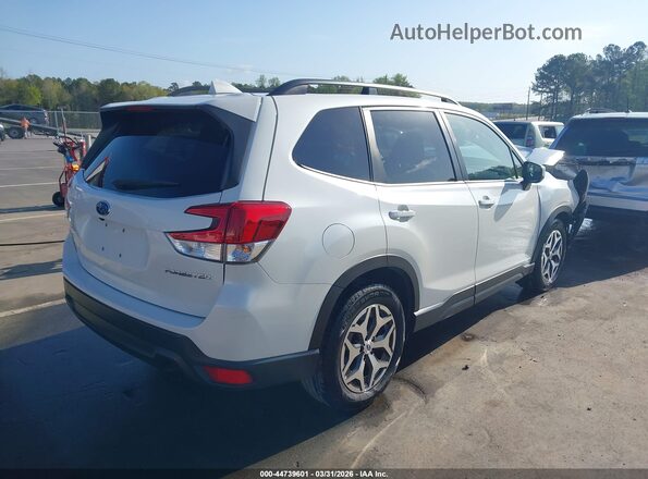 JF2SKAJC0MH525411 2021 SUBARU FORESTER Белый Задняя правая четверть