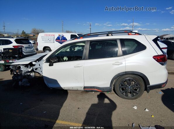 JF2SKAJC5NH506967 2022 SUBARU FORESTER Белый 